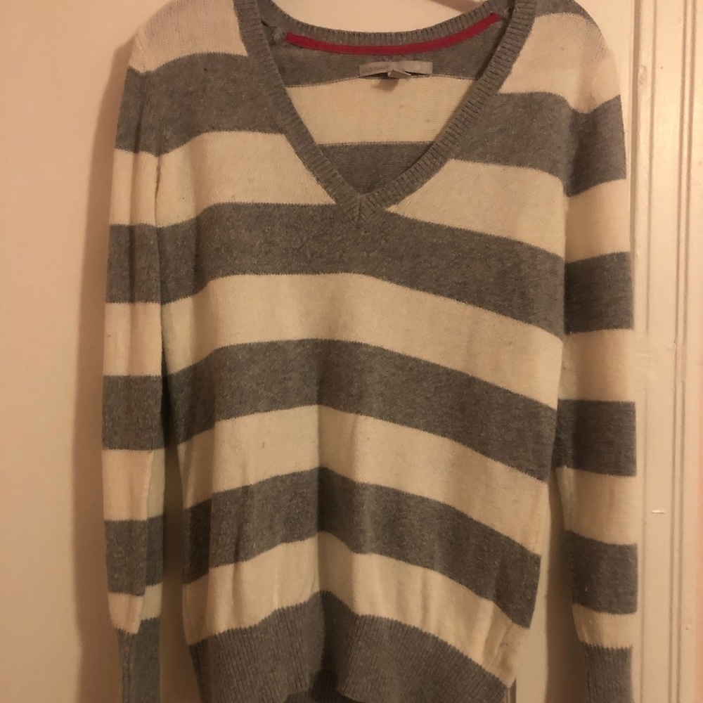 Old Navy sweater